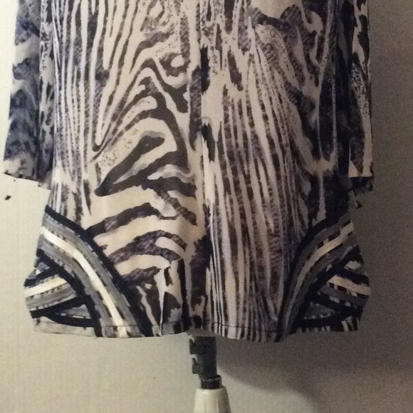 Obstinee by IKA animal print blouse elb/sleeve #16 - Picture 7 of 8